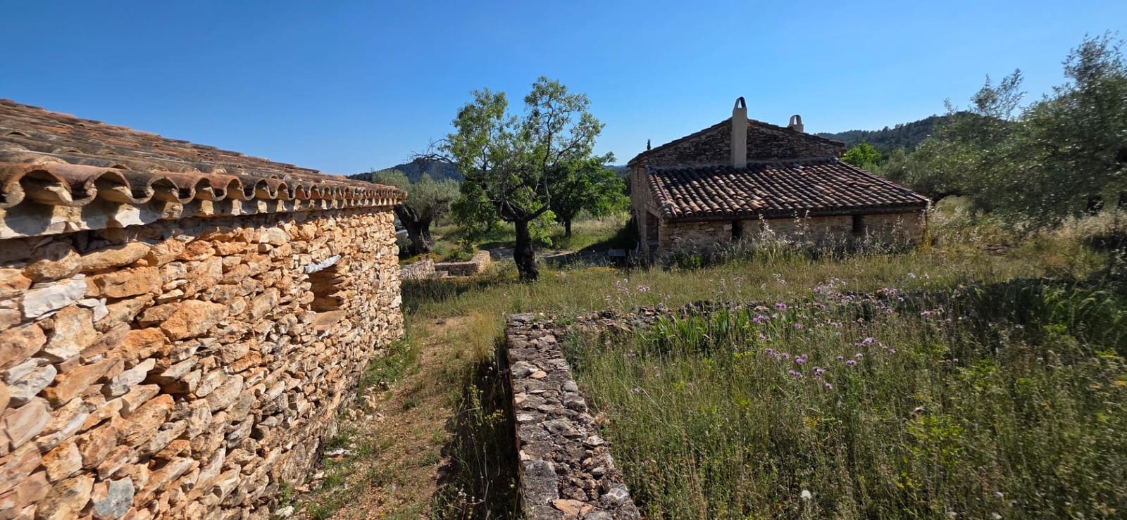 4 bedroom Finca/Country House for sale in Tivissa - € 395,000 (Ref: 9878808)