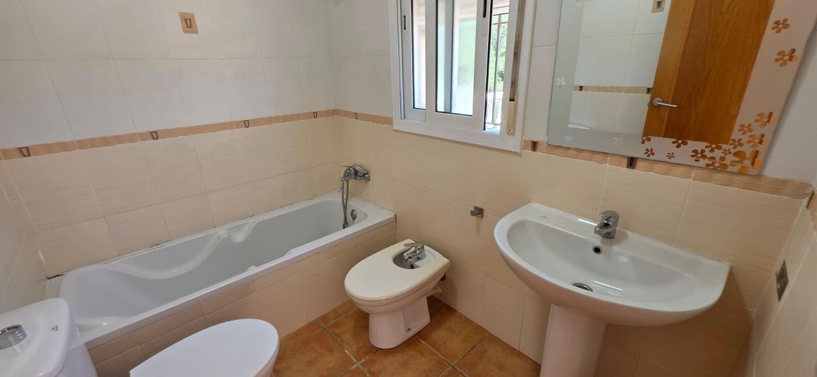 3 chambre Villa/Maison à vendre à L'Ametlla de Mar avec piscine garage - 270 000 € (Ref: 9878809)