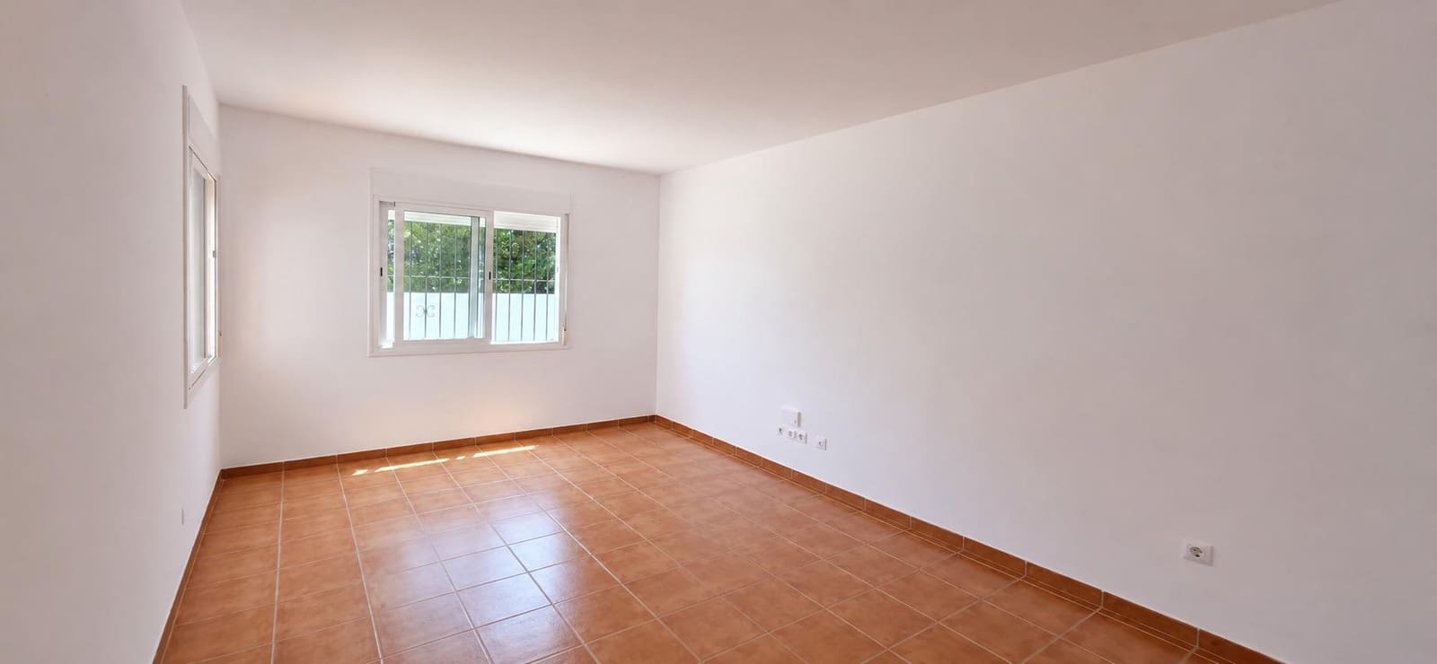 3 chambre Villa/Maison à vendre à L'Ametlla de Mar avec piscine garage - 270 000 € (Ref: 9878809)