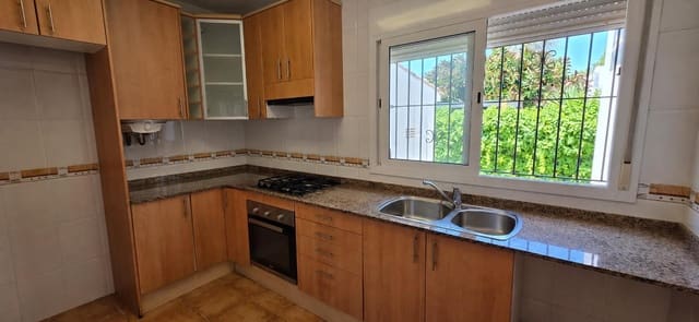 3 chambre Villa/Maison à vendre à L'Ametlla de Mar avec piscine garage - 270 000 € (Ref: 9878809)