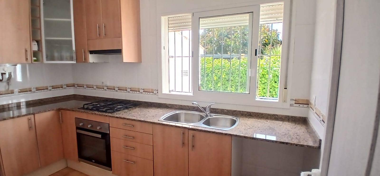 3 bedroom Villa for sale in L'Ametlla de Mar with pool garage - € 270,000 (Ref: 9878809)