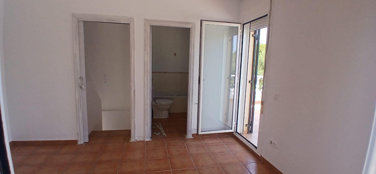 3 bedroom Villa for sale in L'Ametlla de Mar with pool garage - € 270,000 (Ref: 9878809)