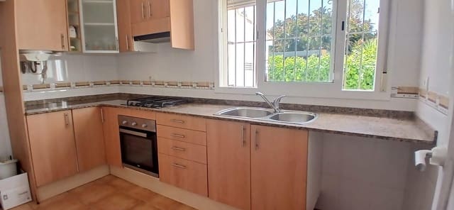 3 soverom Villa til salgs i L'Ametlla de Mar med svømmebasseng garasje - € 270 000 (Ref: 9878809)