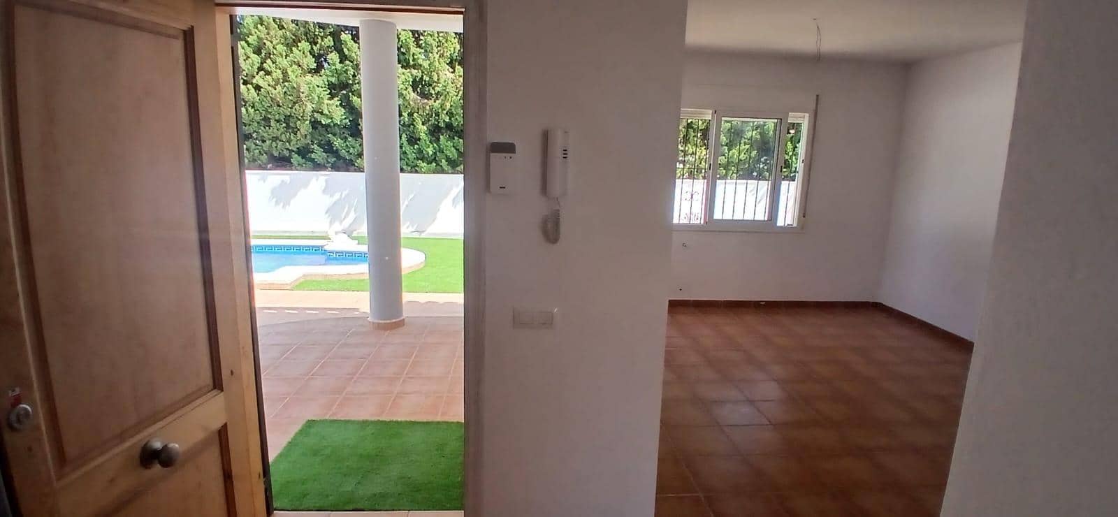 3 bedroom Villa for sale in L'Ametlla de Mar with pool garage - € 270,000 (Ref: 9878809)
