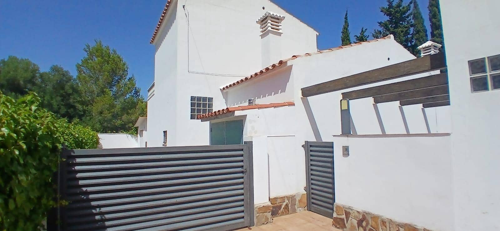 3 bedroom Villa for sale in L'Ametlla de Mar with pool garage - € 270,000 (Ref: 9878809)