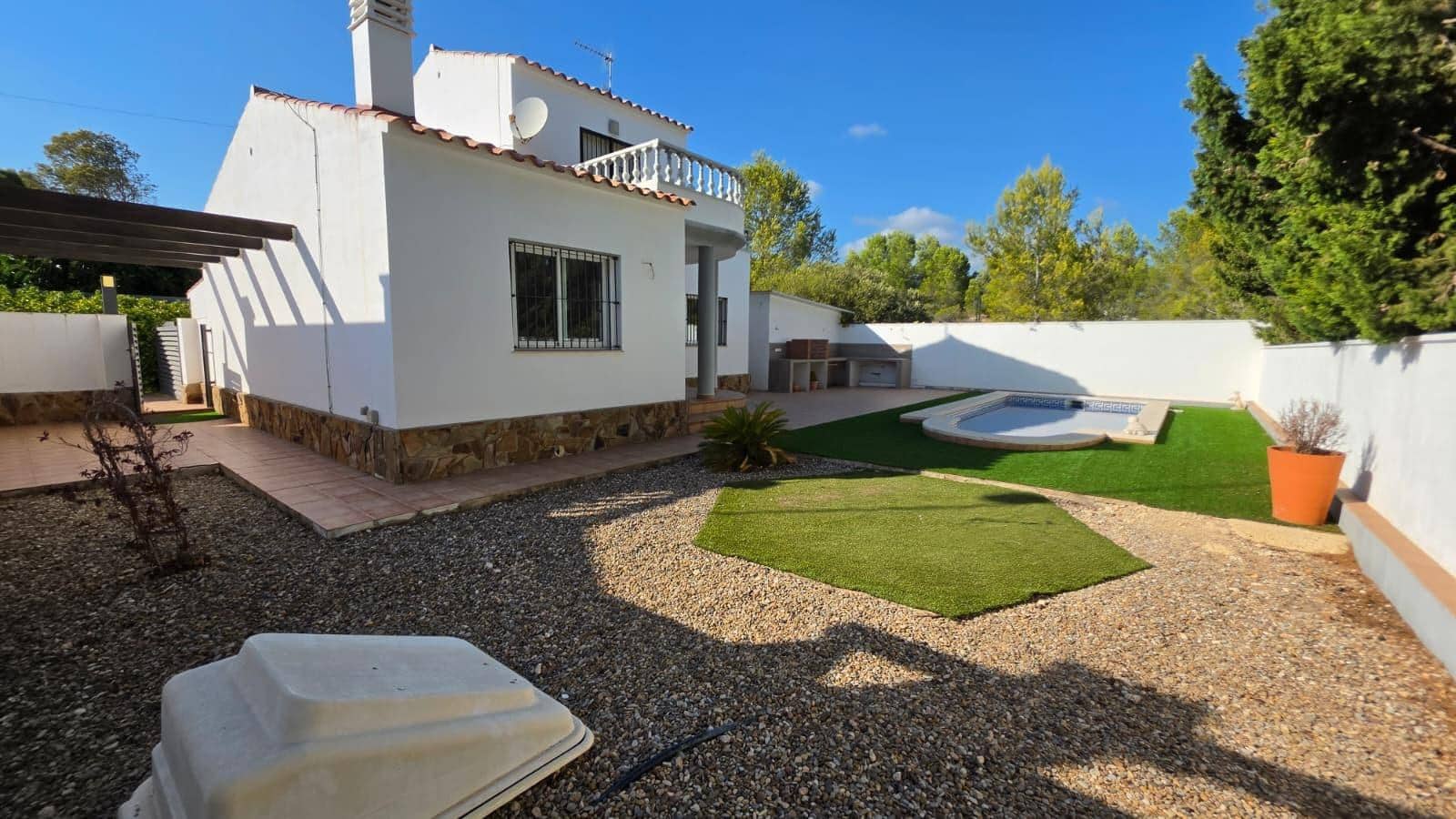 3 sypialnia Willa na sprzedaż w L'Ametlla de Mar z basenem garażem - 259 000 € (Ref: 9878809)