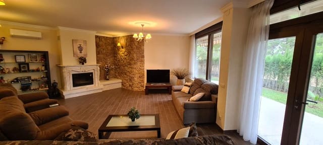 5 slaapkamer Villa te koop in L'Ametlla de Mar met zwembad garage - € 1.080.000 (Ref: 9884789)