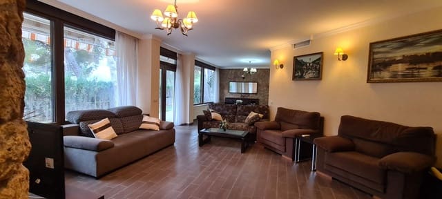 5 slaapkamer Villa te koop in L'Ametlla de Mar met zwembad garage - € 1.080.000 (Ref: 9884789)
