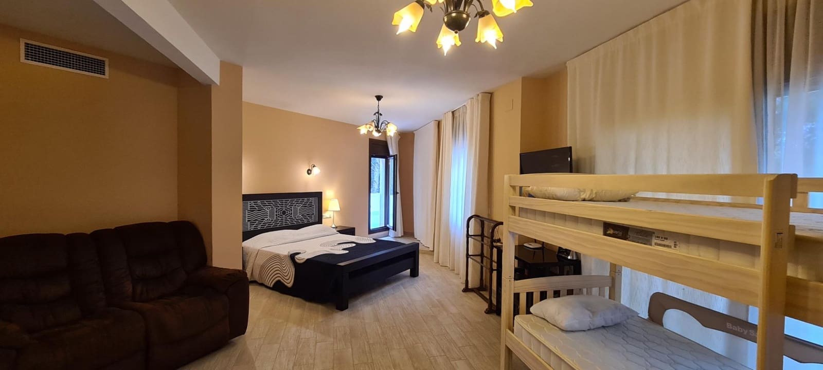 5 bedroom Villa for sale in L'Ametlla de Mar with pool garage - € 1,080,000 (Ref: 9884789)