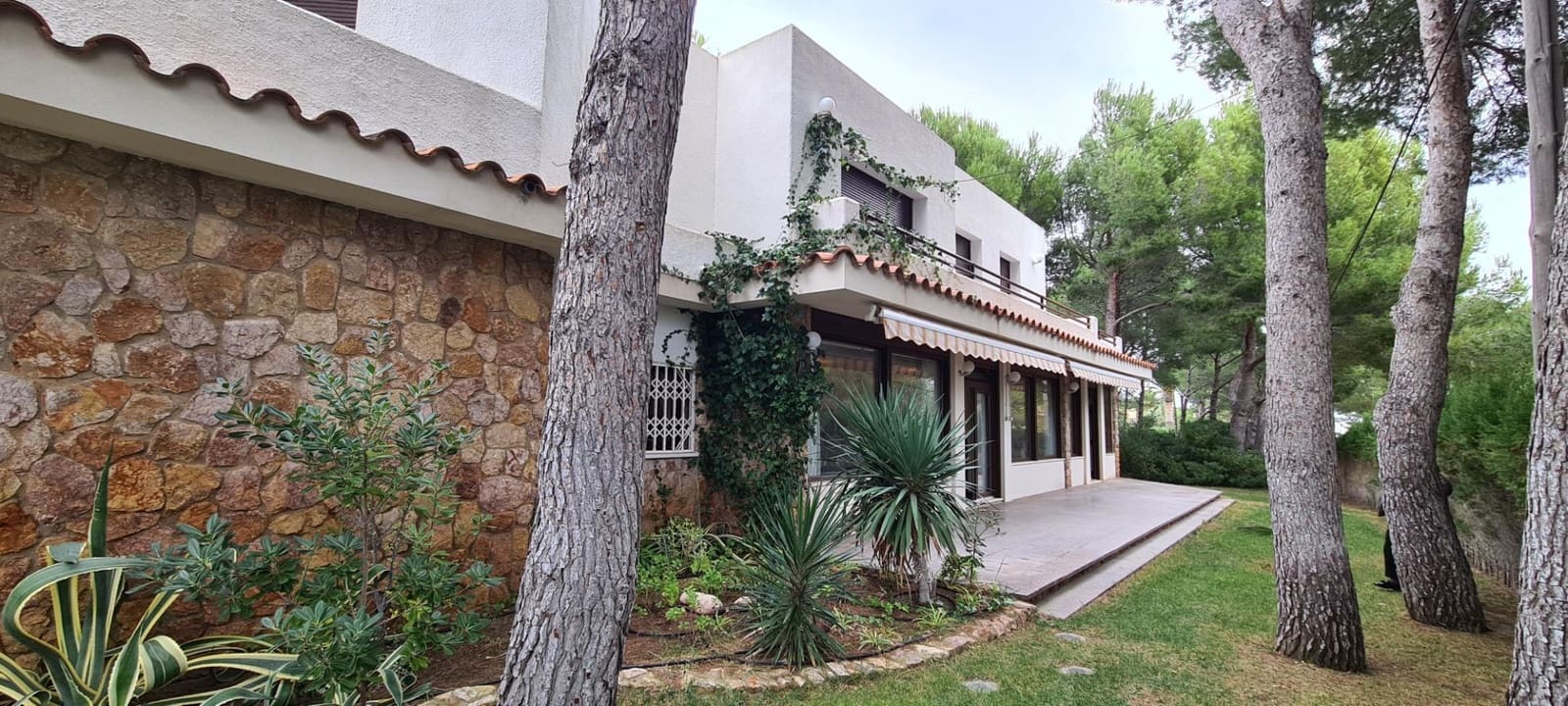5 bedroom Villa for sale in L'Ametlla de Mar with pool garage - € 1,080,000 (Ref: 9884789)