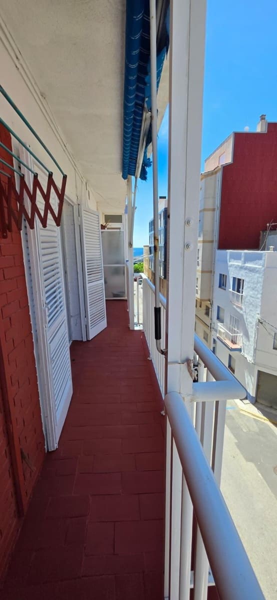 3 slaapkamer Flat te koop in L'Ametlla de Mar - € 120.000 (Ref: 9896327)