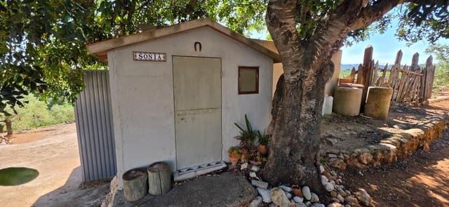 1 bedroom Finca/Country House for sale in L'Aldea with garage - € 50,000 (Ref: 9896328)