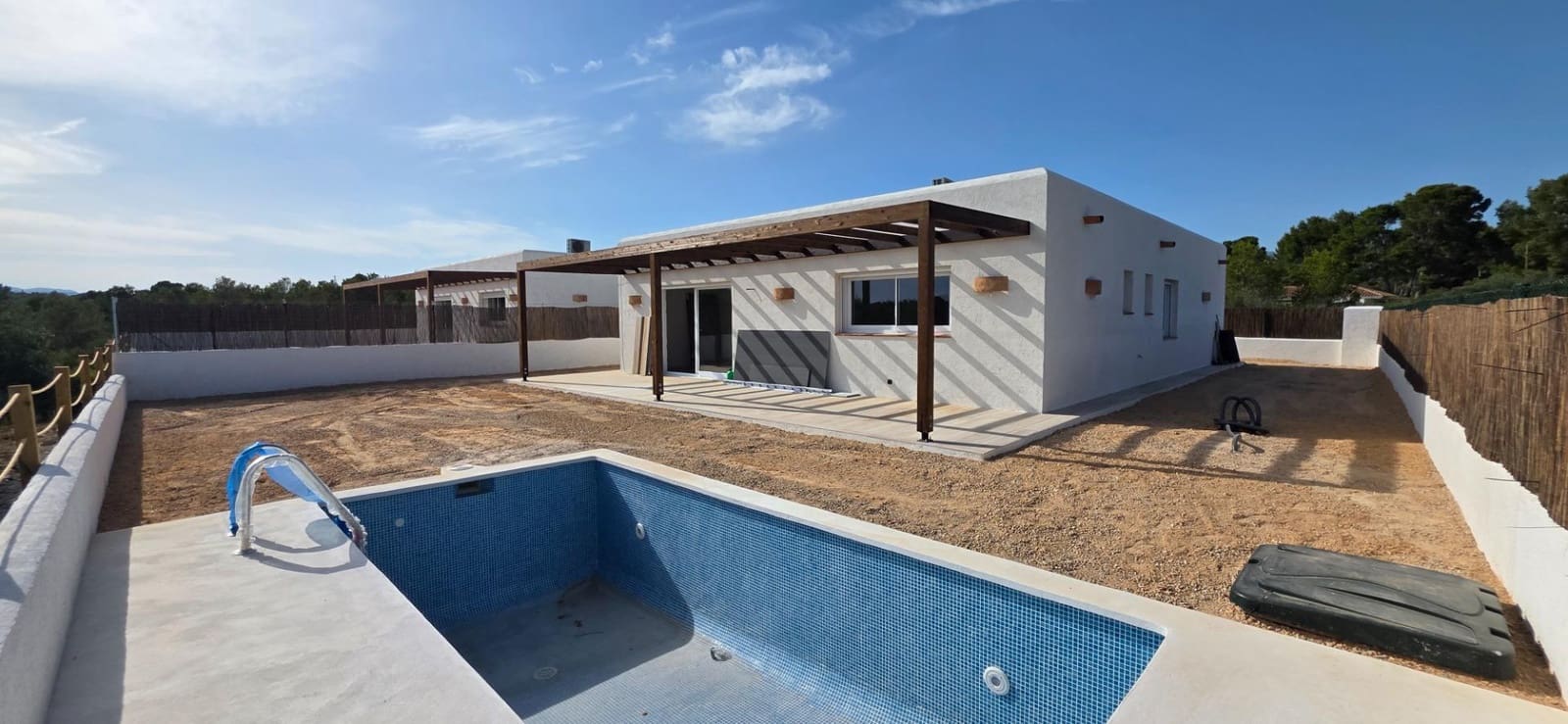 4 slaapkamer Villa te koop in L'Ametlla de Mar met zwembad garage - € 639.950 (Ref: 9927388)