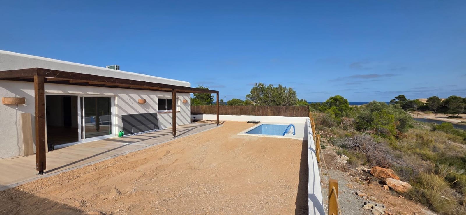 4 slaapkamer Villa te koop in L'Ametlla de Mar met zwembad garage - € 639.950 (Ref: 9927388)
