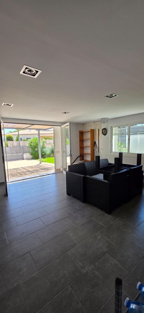 5 soverom Villa til salgs i L'Ametlla de Mar med svømmebasseng garasje - € 565 000 (Ref: 9927389)