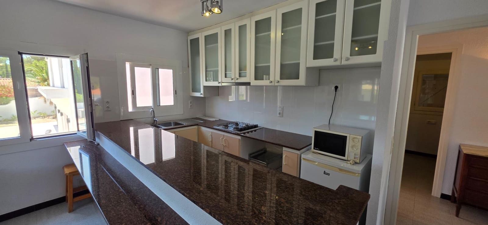 5 soverom Villa til salgs i L'Ametlla de Mar med svømmebasseng garasje - € 565 000 (Ref: 9927389)