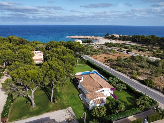4 sypialnia Willa na sprzedaż w L'Ametlla de Mar z basenem garażem - 1 495 000 € (Ref: 9939953)