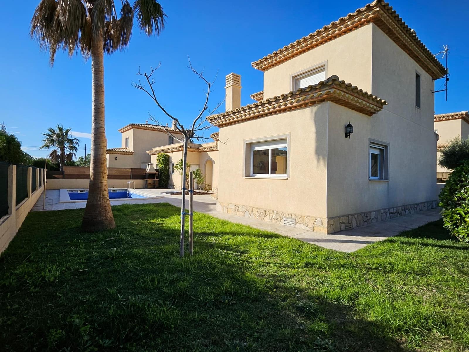 4 soverom Villa til salgs i L'Ametlla de Mar med svømmebasseng garasje - € 365 000 (Ref: 9947904)