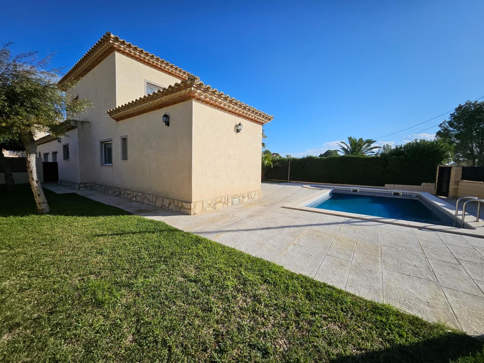 4 soverom Villa til salgs i L'Ametlla de Mar med svømmebasseng garasje - € 365 000 (Ref: 9947904)