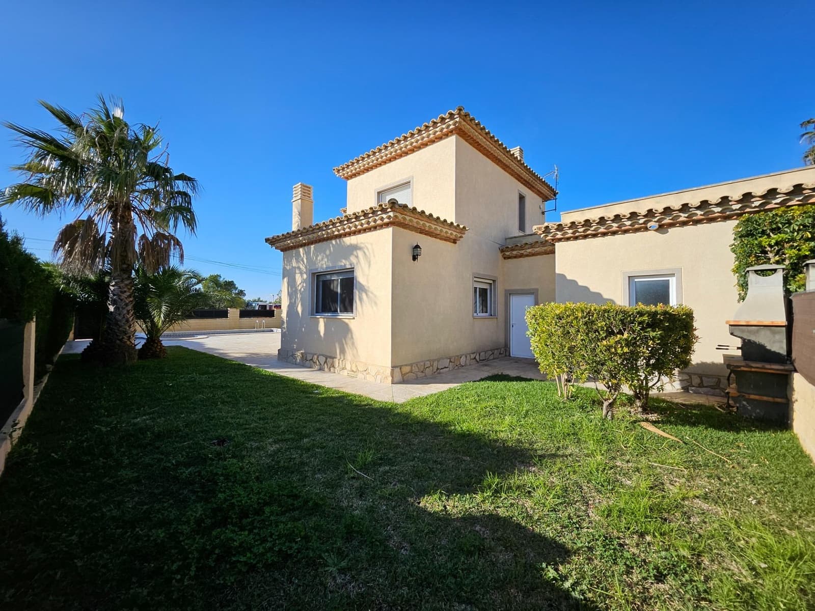 4 soverom Villa til salgs i L'Ametlla de Mar med svømmebasseng garasje - € 365 000 (Ref: 9947904)