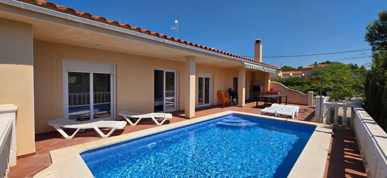 4 sovrum Villa till salu i L'Ametlla de Mar med pool - 389 000 € (Ref: 9952611)