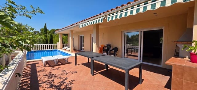4 sovrum Villa till salu i L'Ametlla de Mar med pool - 389 000 € (Ref: 9952611)
