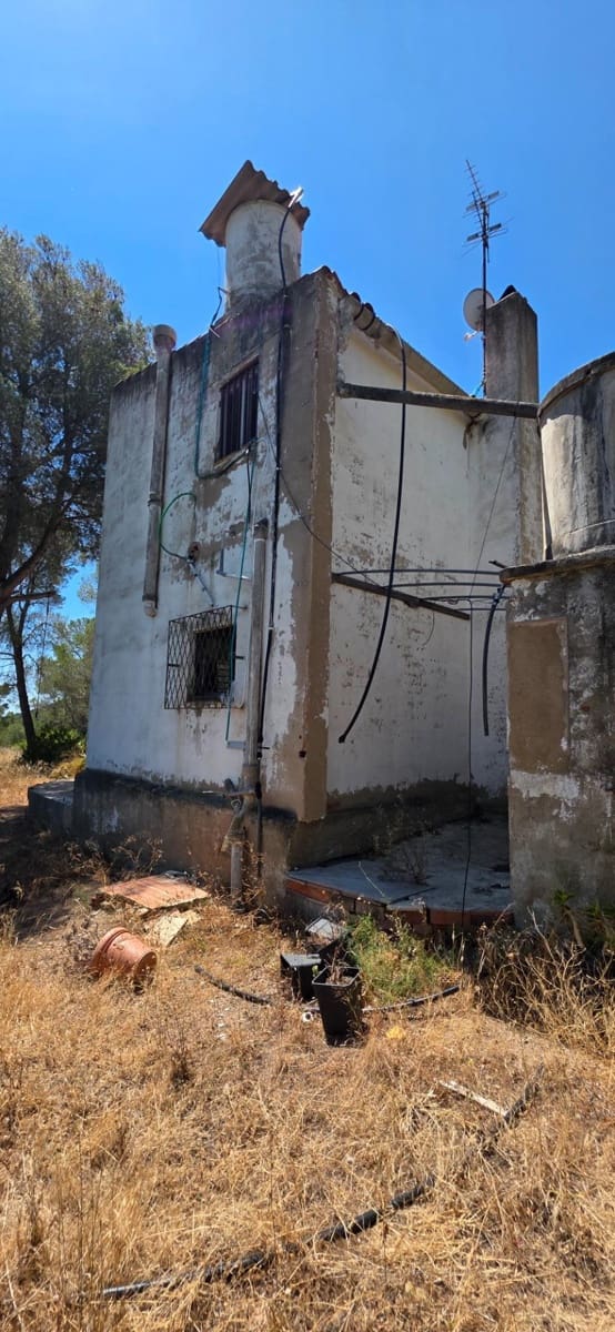 2 bedroom Finca/Country House for sale in Cambrils - € 149,000 (Ref: 9954220)