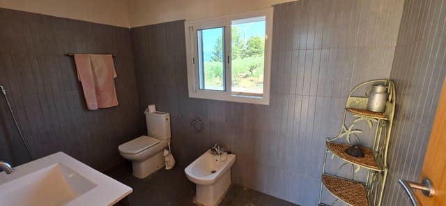 3 soverom Finca/Herregård til salgs i El Perelló med svømmebasseng garasje - € 285 000 (Ref: 9959773)