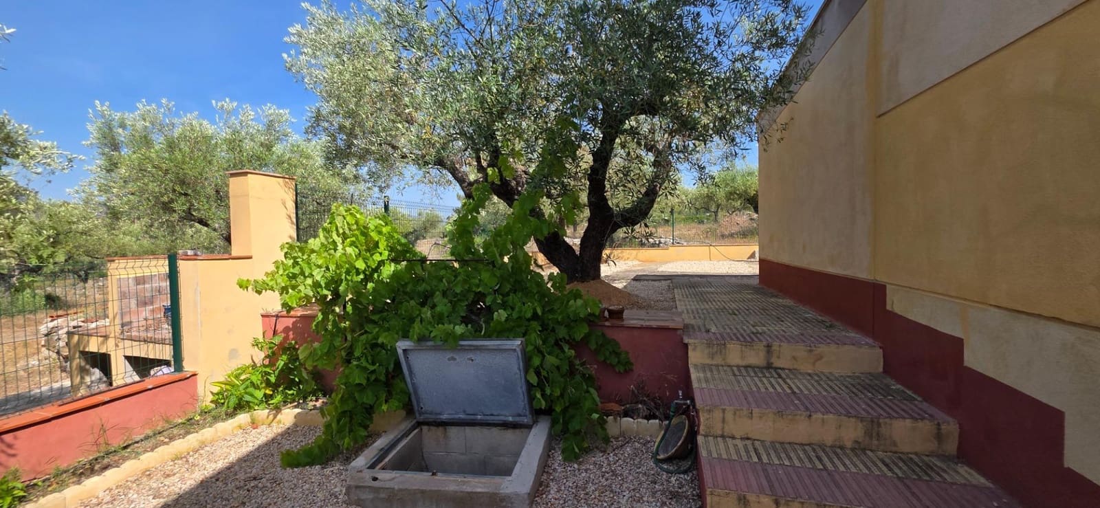 3 soverom Finca/Herregård til salgs i El Perello med svømmebasseng garasje - € 285 000 (Ref: 9959773)