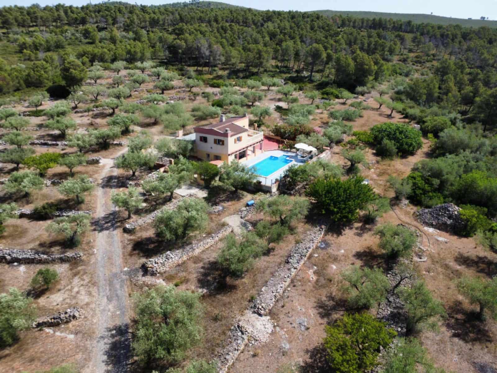 3 soverom Finca/Herregård til salgs i El Perello med svømmebasseng garasje - € 285 000 (Ref: 9959773)