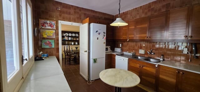 4 slaapkamer Villa te koop in L'Ametlla de Mar - € 550.000 (Ref: 9975407)