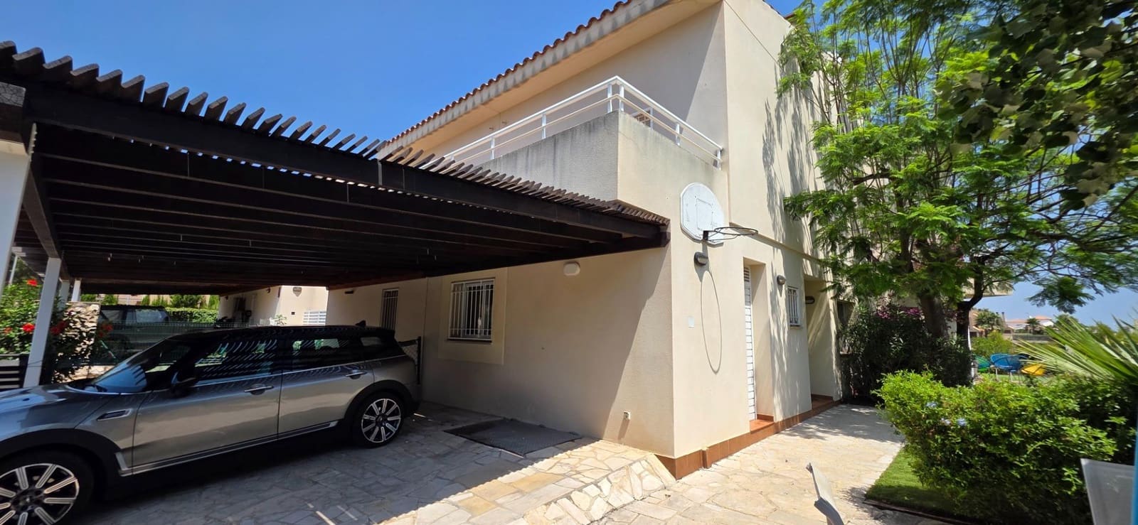 Chalet de 4 habitaciones en Calafat en venta con garaje - 399.000 € (Ref: 9978827)