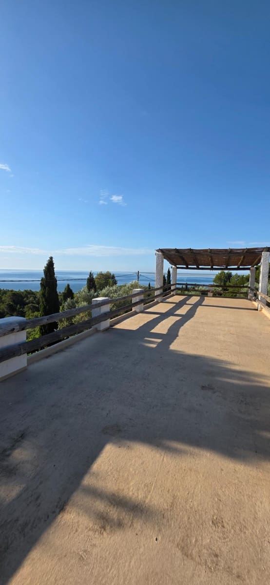 5 slaapkamer Finca/Landhuis te koop in El Perello met zwembad garage - € 1.499.000 (Ref: 9998807)