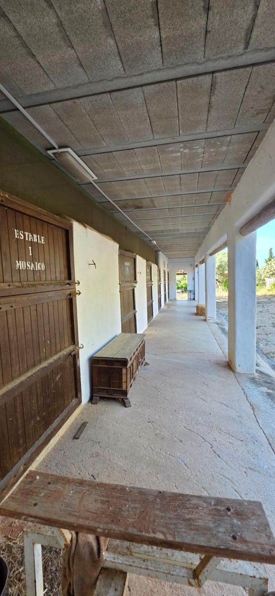 5 slaapkamer Finca/Landhuis te koop in El Perello met zwembad garage - € 1.499.000 (Ref: 9998807)