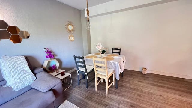 Appartement de 1 chambre à louer à Las Chapas, Marbella avec garage - 1 500 € (Ref: 10006246)