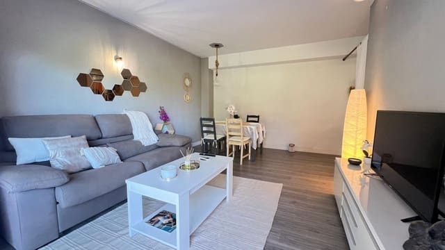 Appartement de 1 chambre à louer à Las Chapas, Marbella avec garage - 1 500 € (Ref: 10006246)