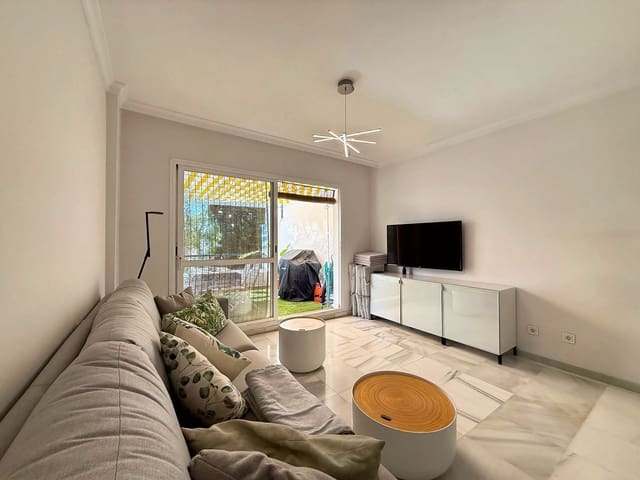 2 sovrum Lägenhet att hyra i Los Naranjos, Marbella med pool garage - 1 900 € (Ref: 10010226)