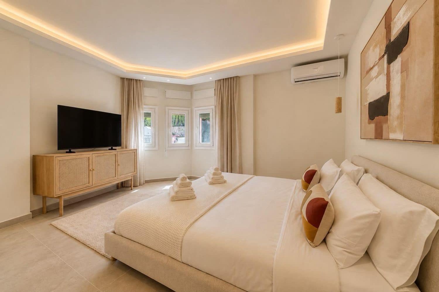 4 soveværelse Lejlighed til leje i Nueva Andalucia med swimmingpool garage - € 5.000 (Ref: 10010227)