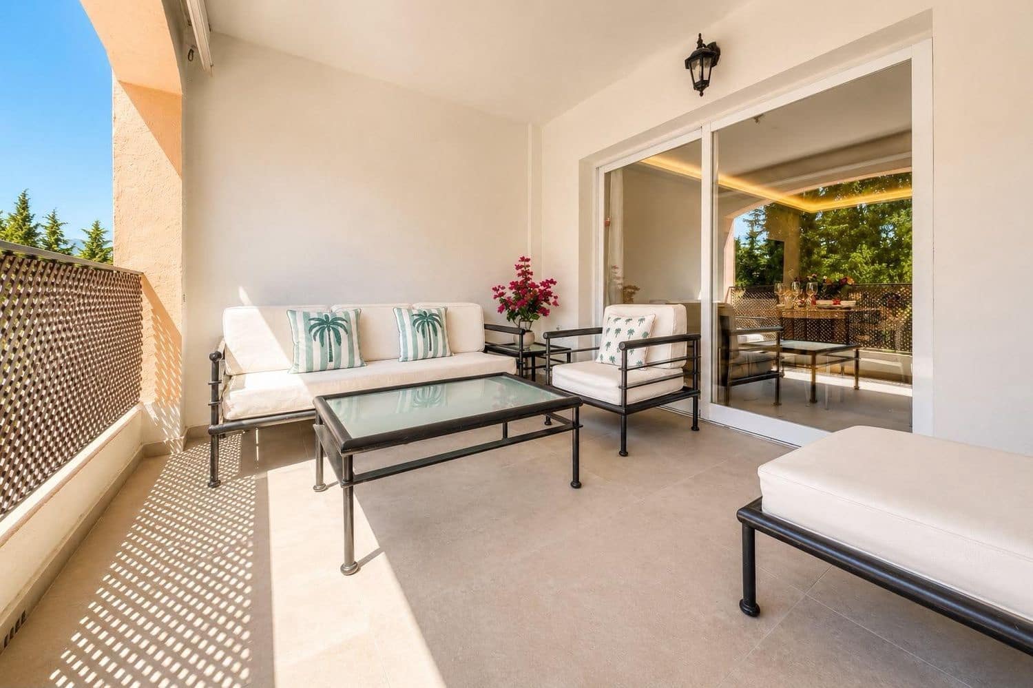 4 soveværelse Lejlighed til leje i Nueva Andalucia med swimmingpool garage - € 5.000 (Ref: 10010227)