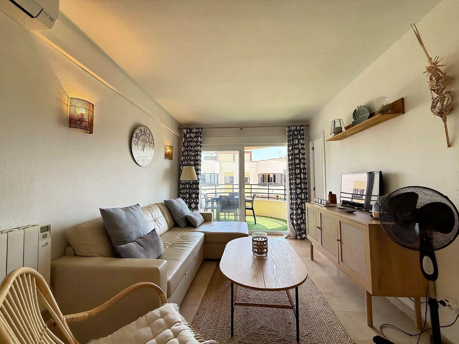 Apartamento de 1 habitación en Marbella en alquiler con piscina garaje - 1.800 € (Ref: 10012792)