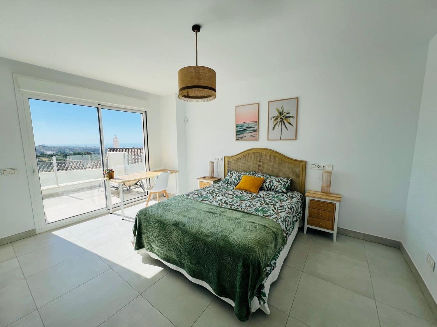 3 sovrum Lägenhet att hyra i Marbella med pool garage - 3 800 € (Ref: 10031554)