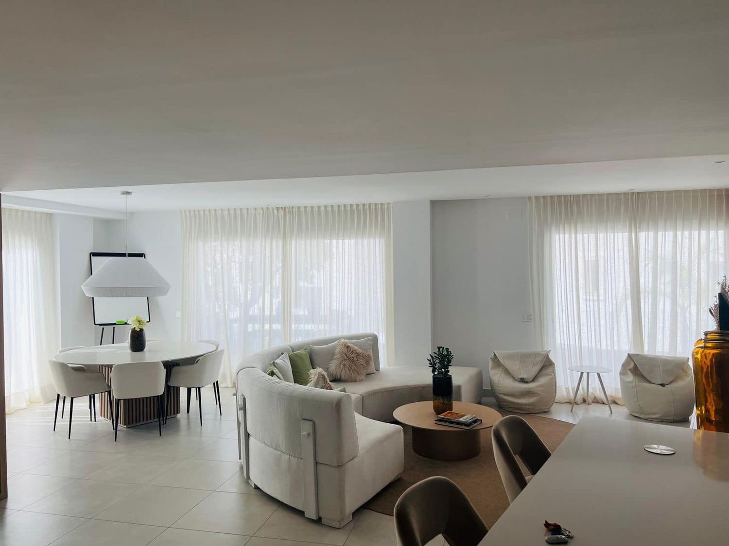 3 sovrum Lägenhet att hyra i Marbella med pool garage - 3 800 € (Ref: 10031554)