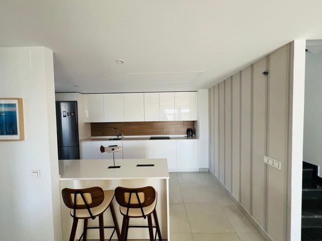 3 sovrum Lägenhet att hyra i Alto de los Monteros, Marbella - 3 800 € (Ref: 10031554)