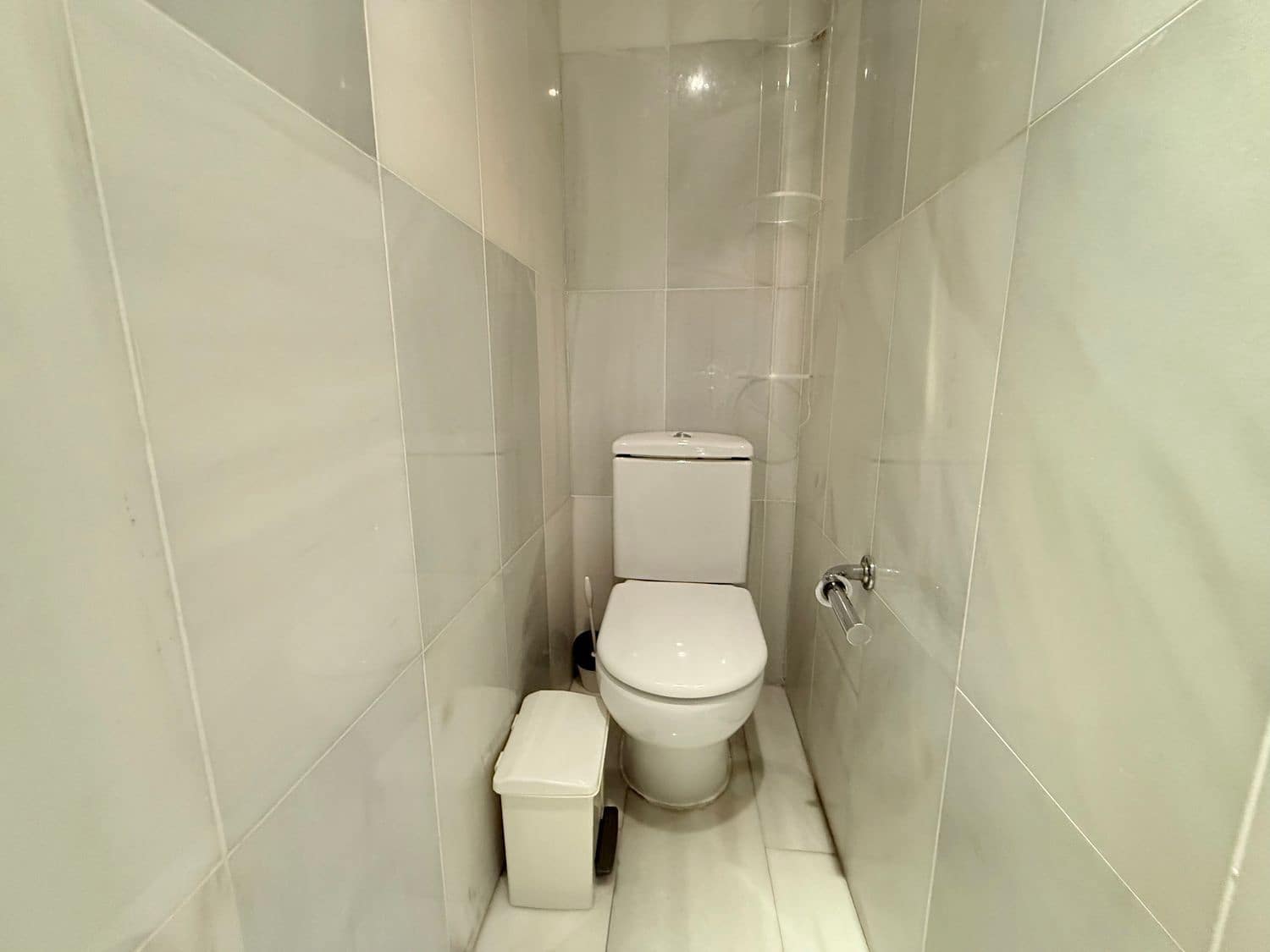 Appartement de 3 chambres à louer à Marbella avec piscine garage - 3 200 € (Ref: 10033363)