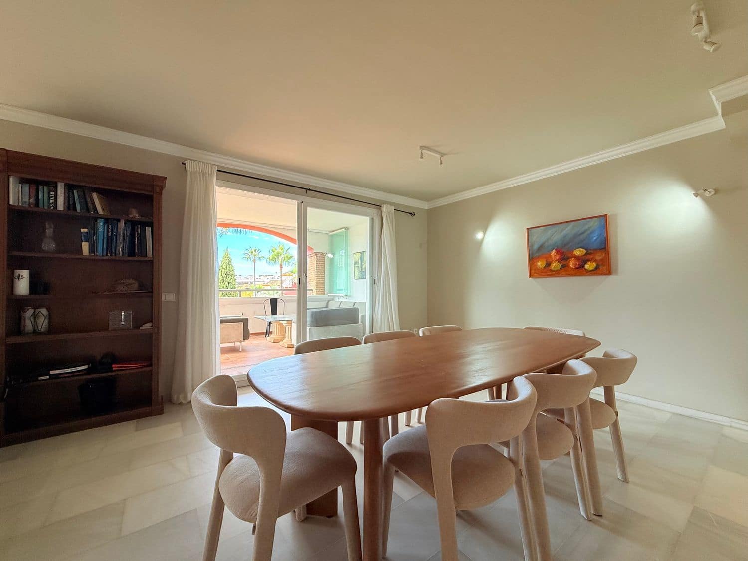 Appartement de 3 chambres à louer à Marbella avec piscine garage - 3 200 € (Ref: 10033363)
