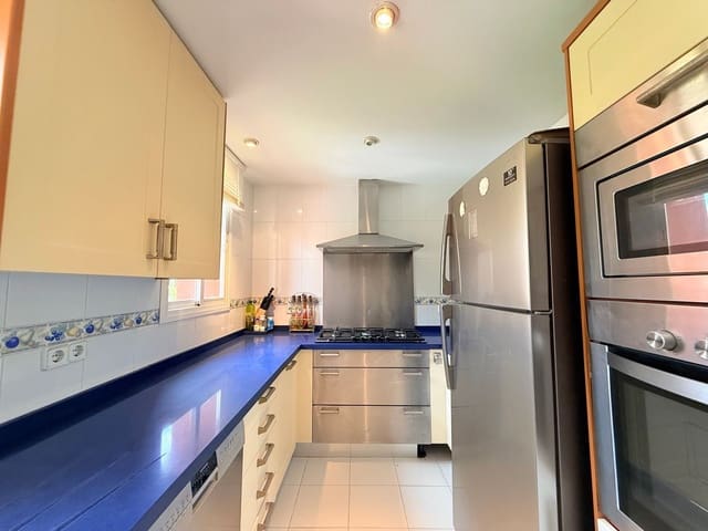 Appartement de 3 chambres à louer à La Carolina - Guadalpín, Marbella avec piscine garage - 3 200 € (Ref: 10033363)