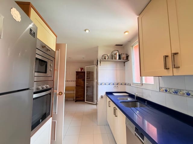 Appartement de 3 chambres à louer à La Carolina - Guadalpín, Marbella avec piscine garage - 3 200 € (Ref: 10033363)