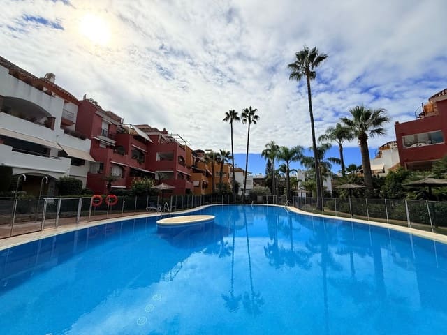 Appartement de 3 chambres à louer à La Carolina - Guadalpín, Marbella avec piscine garage - 3 200 € (Ref: 10033363)