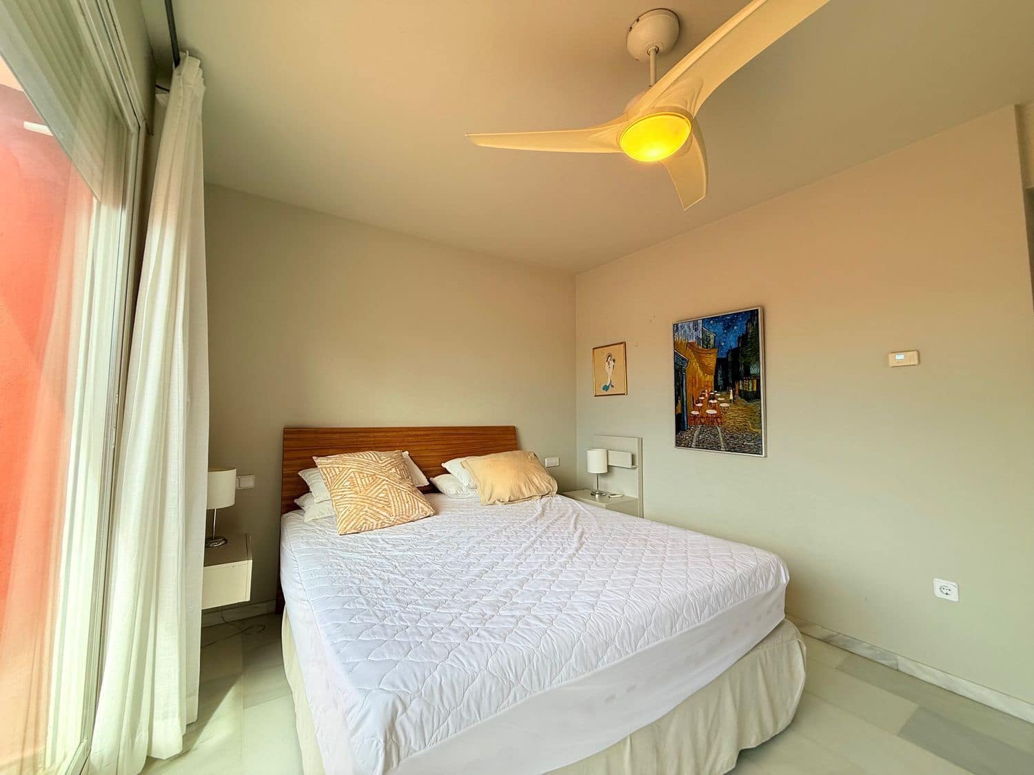 Appartement de 3 chambres à louer à Marbella avec piscine garage - 3 000 € (Ref: 10033363)
