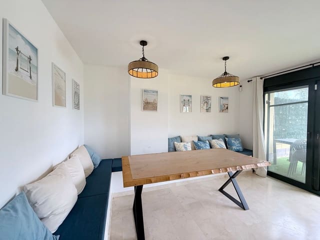 Adosado de 3 habitaciones en Bel-Air, Estepona en alquiler con piscina garaje - 2.500 € (Ref: 10063868)